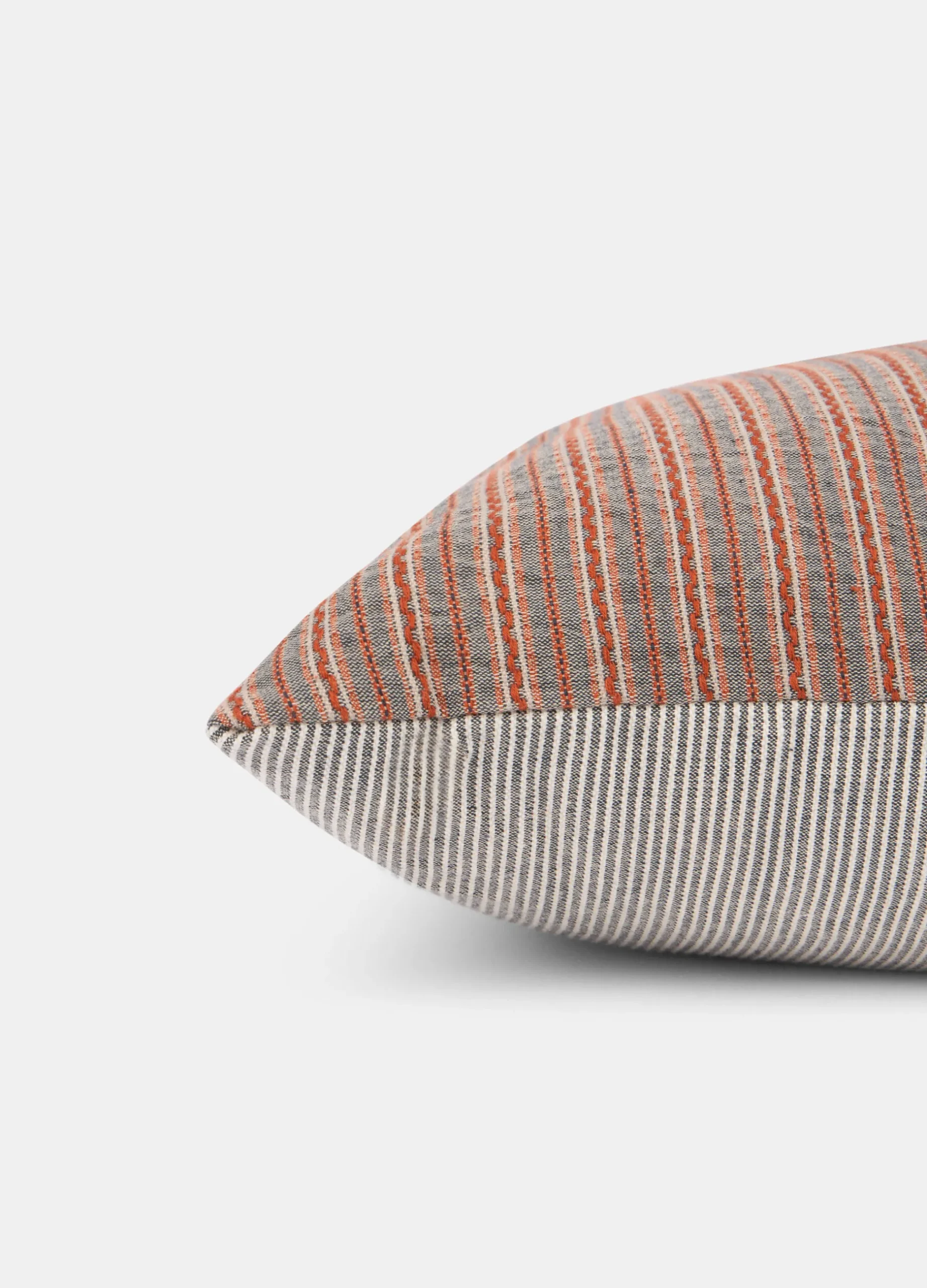 Cuscino imbottito in cotone a righe*Croff Sale