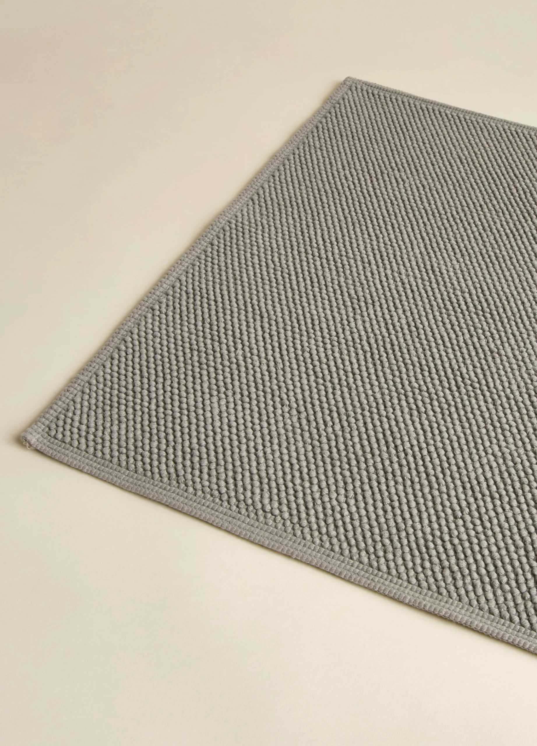 Tappetino bagno in cotone con motivo 3D*Croff Clearance